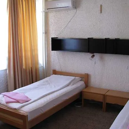 Sirmium Hotel *